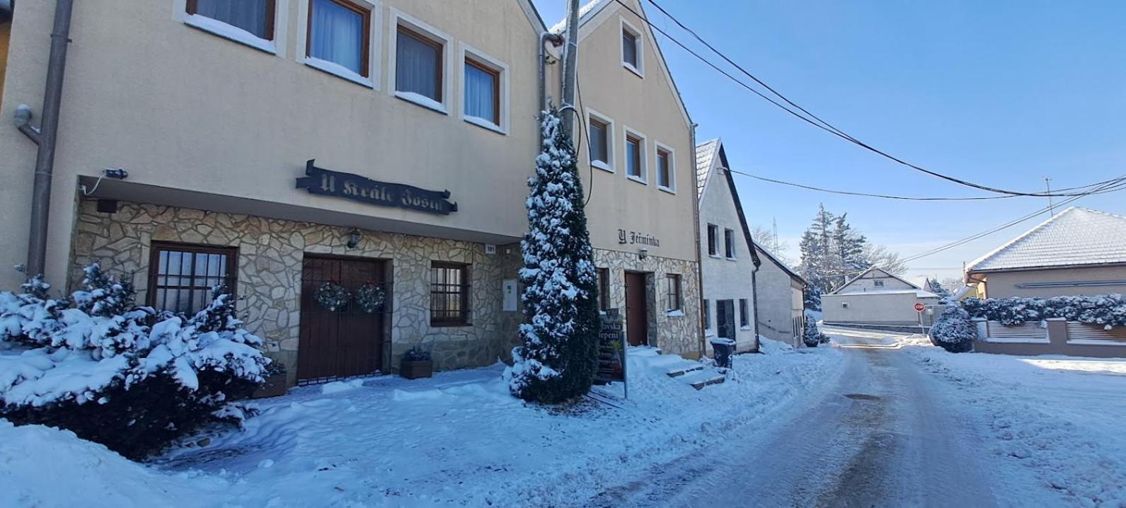 U Jecminka Villa Hlohovec Exterior photo